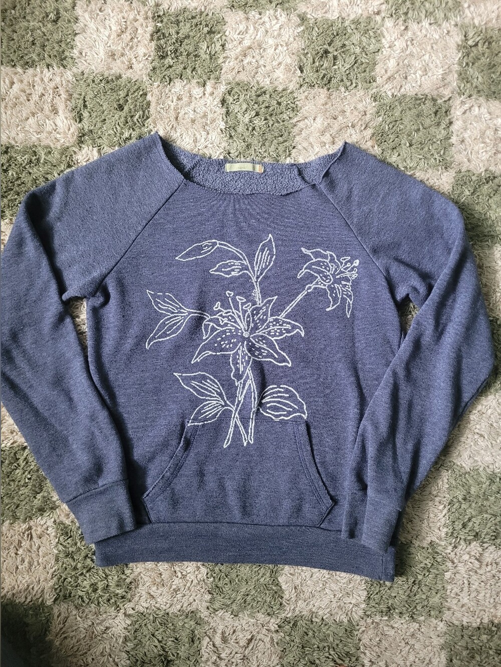Blue Floral Embroidered Women's Sweatshirt